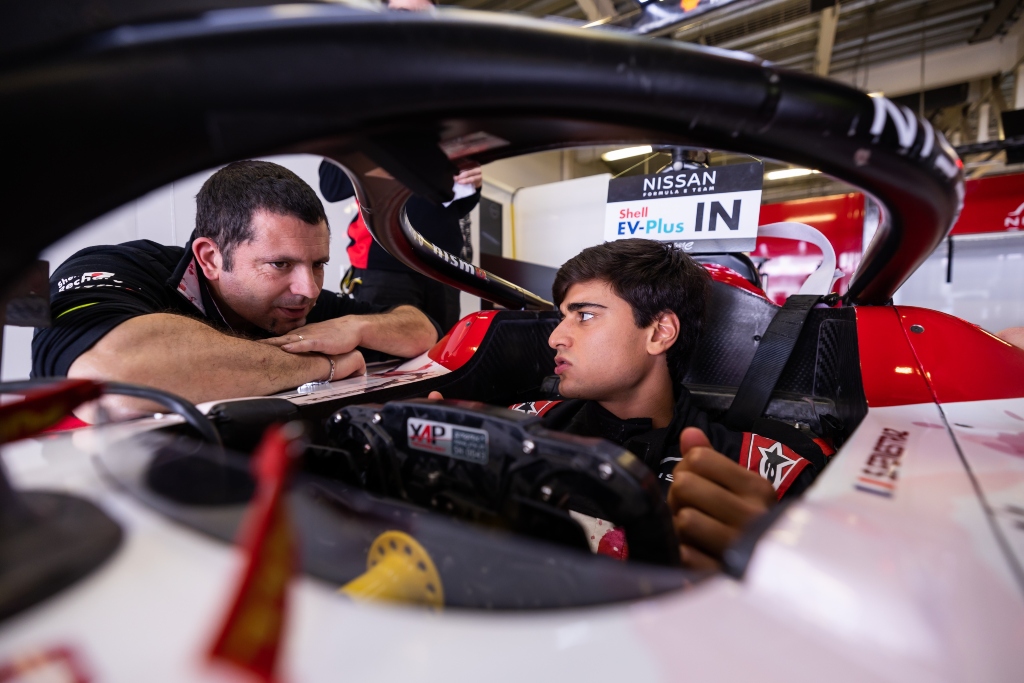 Nissan Fórmula ficha a Caio Collet como piloto de reserva